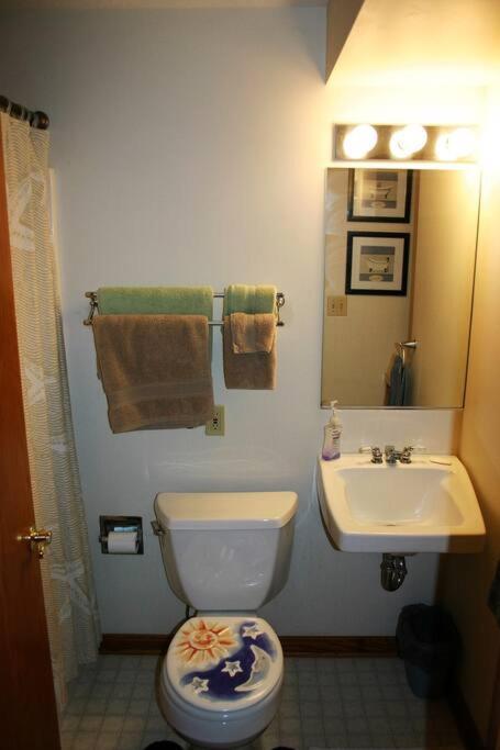 Private Guest Suite On The Portage Lakes 애크런 외부 사진