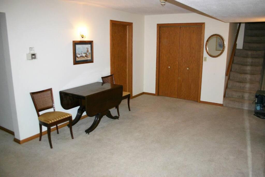 Private Guest Suite On The Portage Lakes 애크런 외부 사진
